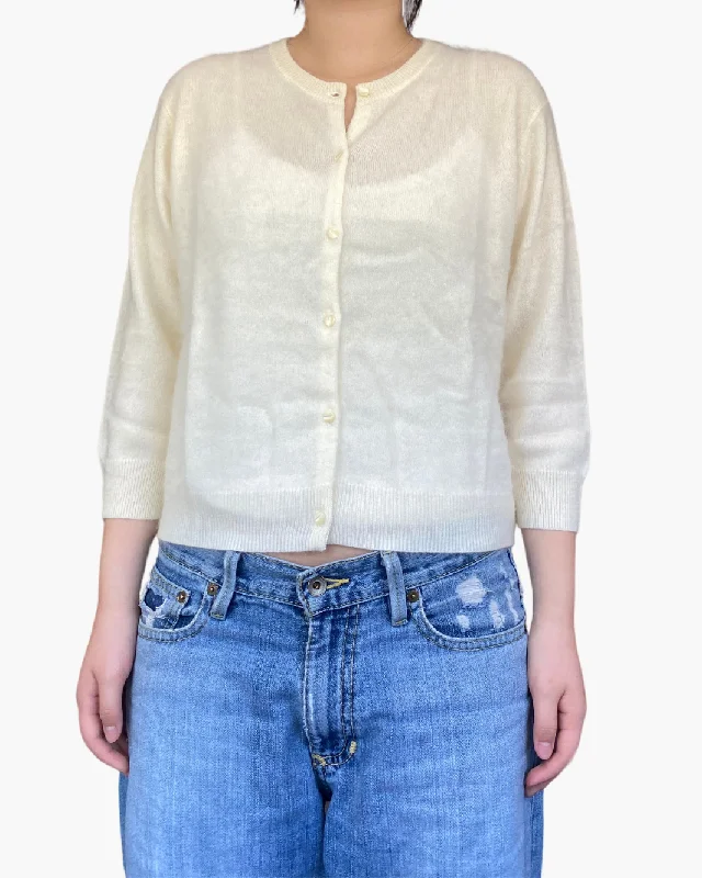 Effortlessly chic outfits for the modern woman   FLUFFY BABY CARDIGAN IN CLOUDS